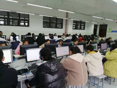 教育信息化 变革传统教育模式的引擎